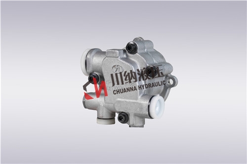 Kato pilot gear pump